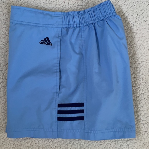 Adidas Retro Shorts Size Large - Picture 6 of 7